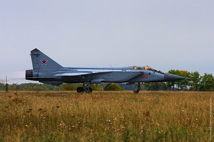 MiG-31BM được nâng cấp về hệ thống điện tử và dữ liệu kỹ thuật số, trang bị radar đa năng, buồng lái mới, cùng hệ thống kiểm soát vũ khí mạnh hơn