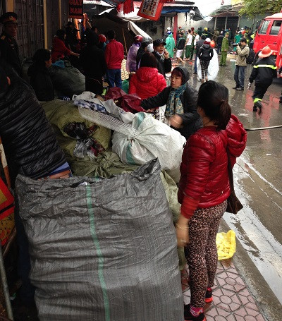 Cháy chợ Nhà Xanh, nhiều tiểu thương trắng tay