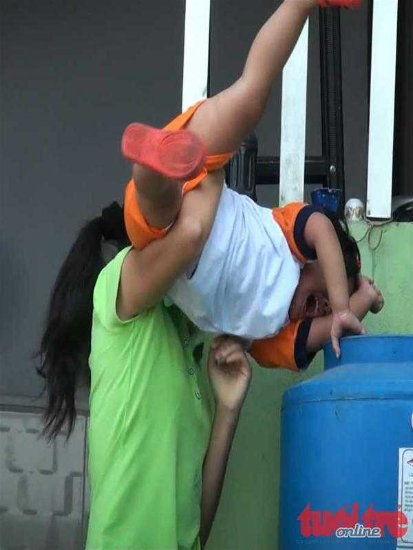 hành hạ trẻ mầm non