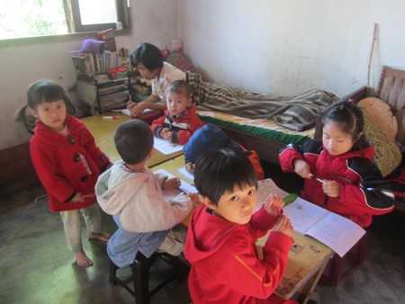 Những học sinh của cô giáo Hoa.