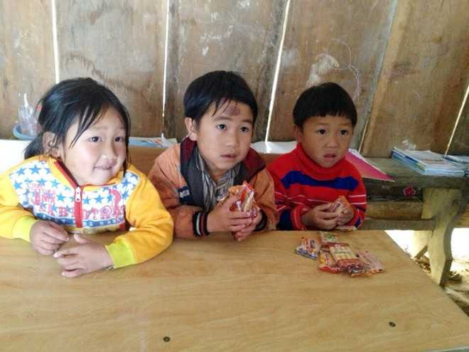 Ánh mắt ngây thơ của những học trò vùng cao.