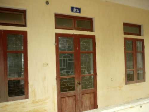 Lớp học 2A, nơi cô N. đánh nhau với chị H. ngay trên bục giảng trong giờ dạy học.