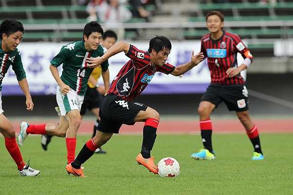 Công Vinh có 2 bàn ở J-League 2