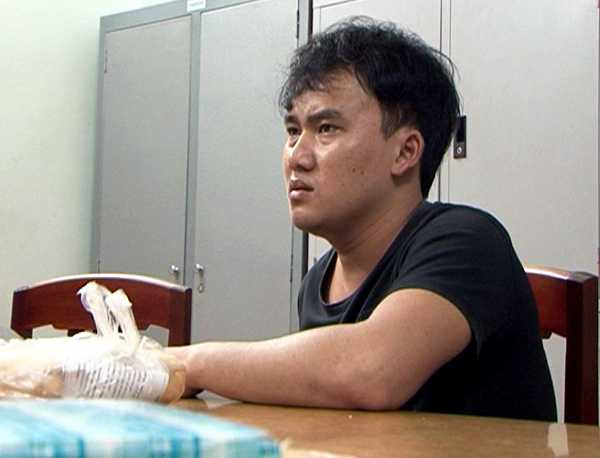 "Em không mặc quần là để cho thoải mái chứ không có ý gì cả", Trọng lý giải với cán bộ điều tra. Ảnh: Danh Toại