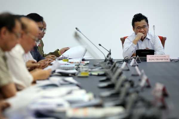 Một phiên thảo luận tại tổ của Quốc hội.