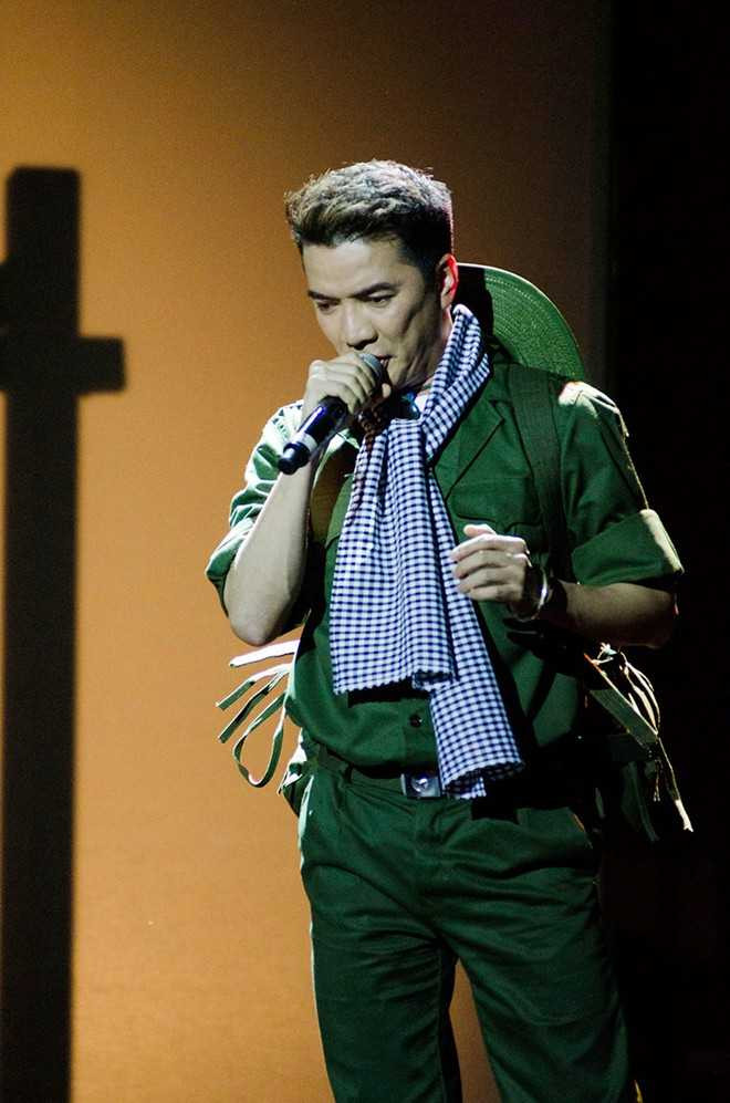 Đàm Vĩnh Hưng chạm gần đến giải Bài hát yêu thích 2013