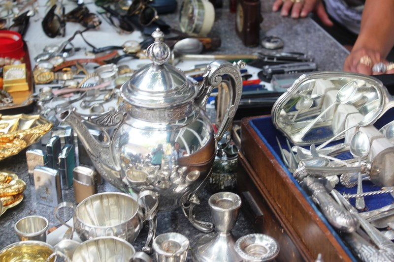 TP.HCM, chợ ve chai, đồ cổ, dân chơi, bày bán, cà phê Cao Minh, Băng Ky, Bình Thạnh