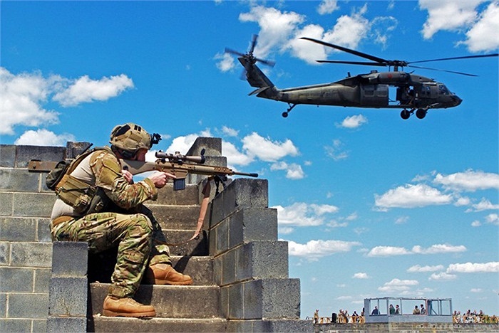 Được hỗ trợ bằng các thiết bị hiện đại nhất trong các chiến dịch của mình