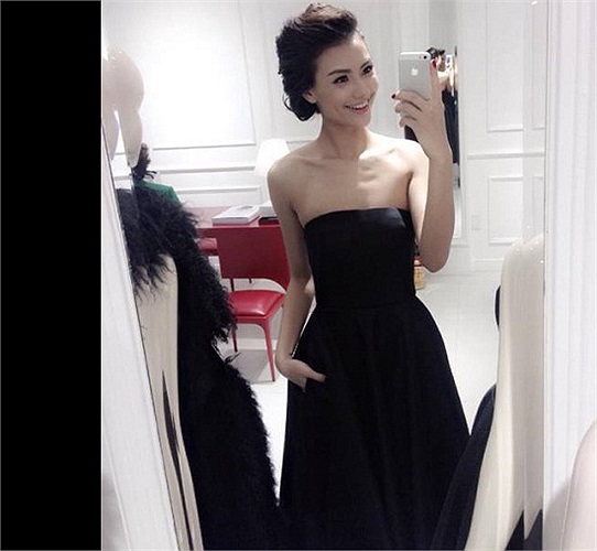 Hoa hậu Thùy Dung ngắm dáng để quyết tâm giảm cân. 