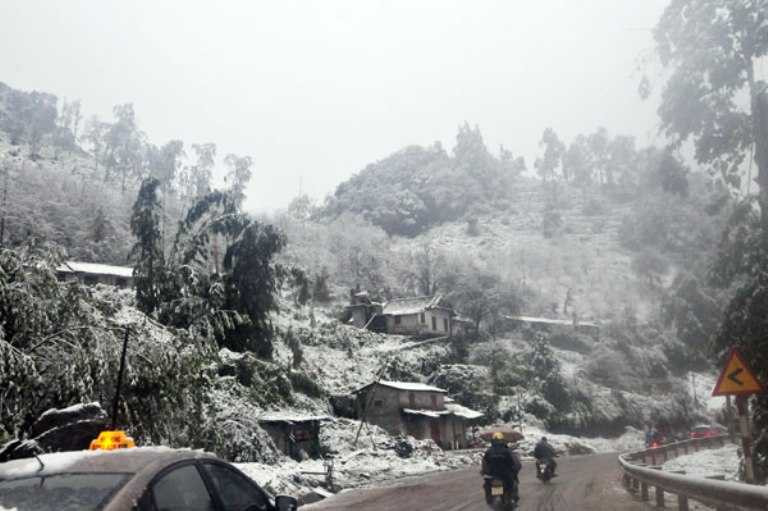 Tuyết phủ trắng Sa Pa. Ảnh: Phạm Vũ Sơn