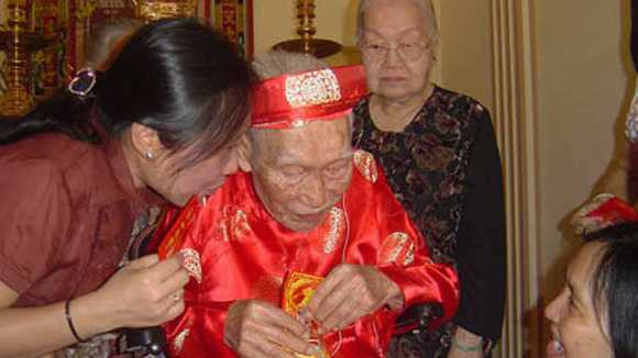 Năm nay Hà Nội tặng hơn 216 tỷ đồng quà Tết cho các đối tượng chính sách.