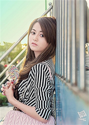 Tuy nhiên, vẻ đẹp gợi cảm và quyến rũ của cô gái này vẫn khiến nhiều người ngưỡng mộ