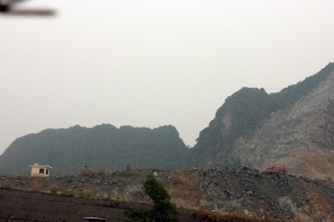 khai thác đá, Công ty Xi măng Phúc Sơn, Thủy Nguyên, nổ mìn