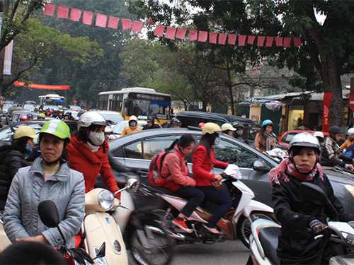 cấm xe máy, hạn chế xe cá nhân