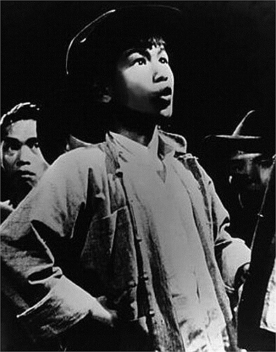 Khi mới chỉ 3 tháng tuổi, cậu bé đã nhận được cơ hội đầu tiên xuất hiện trên màn ảnh rộng. 