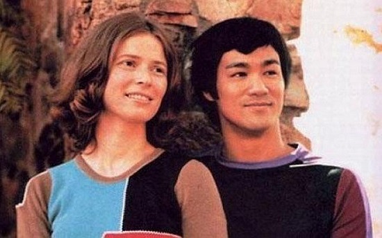 Trong thời gian theo học tại đại học Washington, Lý Chấn Phan đã quen biết với cô gái người Mỹ Linda. Tình yêu giữa họ chớm nở sau một năm quen biết và làm bạn. Tháng 8/1964, họ tổ chức đám cưới tại Mỹ.