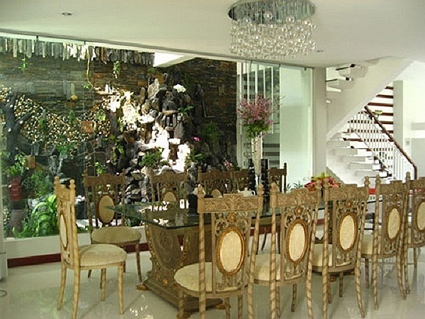 Doanh nhân phố núi còn có sở thích mê siêu xe.