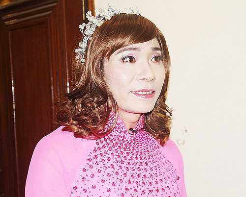 Thái Hòa, Công Lý giả gái khiến fan 'phát cuồng'