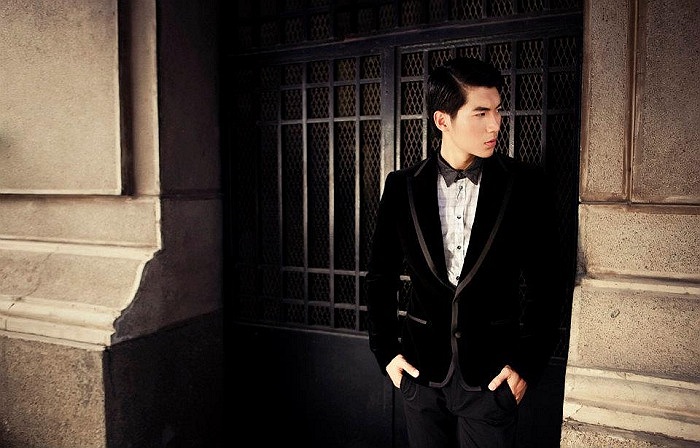 Trương Nam Thành nam tính, điển trai.