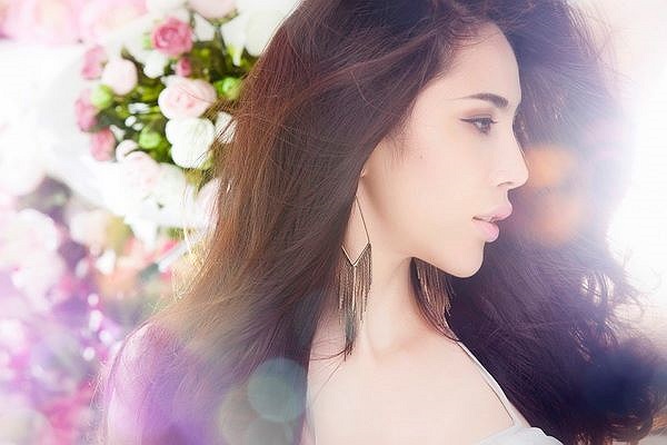 Thủy Tiên đẹp không tì vết.