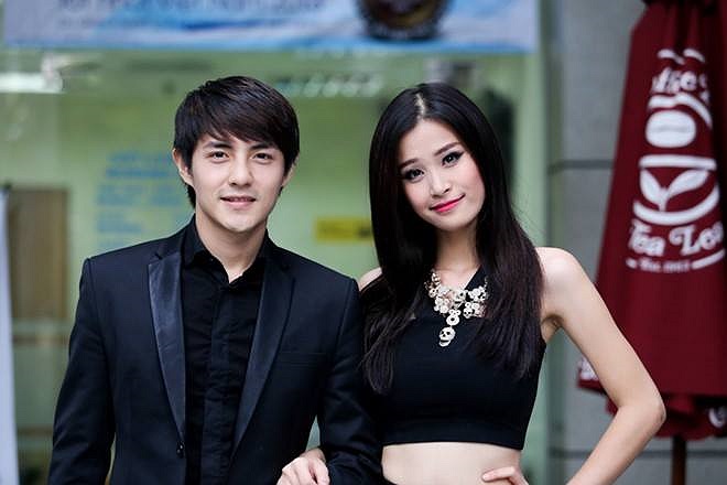 Đông Nhi đẹp đôi bên Ông Cao Thắng.