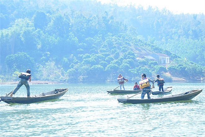 Khu Đồng Mậm của Trường Tiểu học Sơn Hải mới được xây dựng và đưa vào sử dụng từ năm 2006. Mỗi năm, nhà trường chỉ có vài chục học sinh.