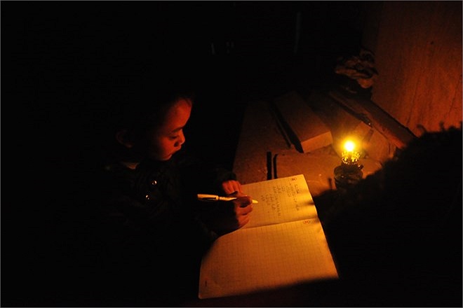 Anh Trương Văn Quảng, Trưởng thôn Đồng Mậm cho biết, tỷ lệ học sinh khá giỏi ở Đồng Mậm là 70%, không có học sinh yếu kém. Những lứa học sinh đầu ở Đồng Mậm đã có 2 em đỗ Đại học, 1 em đỗ Cao đẳng.