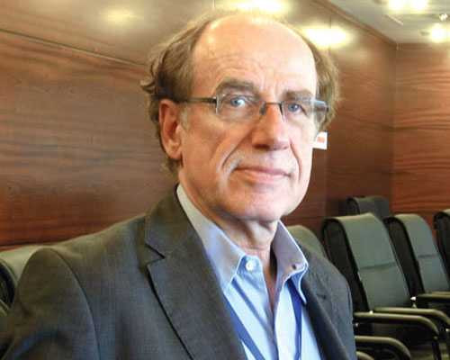 Giáo sư Manfred Breithaupt