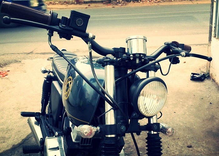 Toàn bộ xe được sơn lại nhưng vẫn giữ hương vị của sự cổ điển