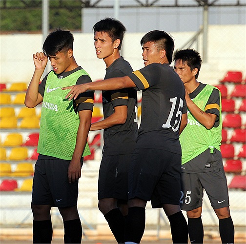 Mạc Hồng Quân ở phần thi đấu đối kháng. Anh khá đói bóng.