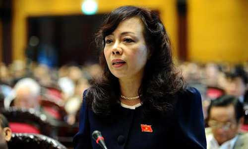  Bộ trưởng Nguyễn Thị Kim Tiến chủ động trả lời về vụ Cát Tường ngày 19/11 trước QH. Ảnh: Minh Thăng