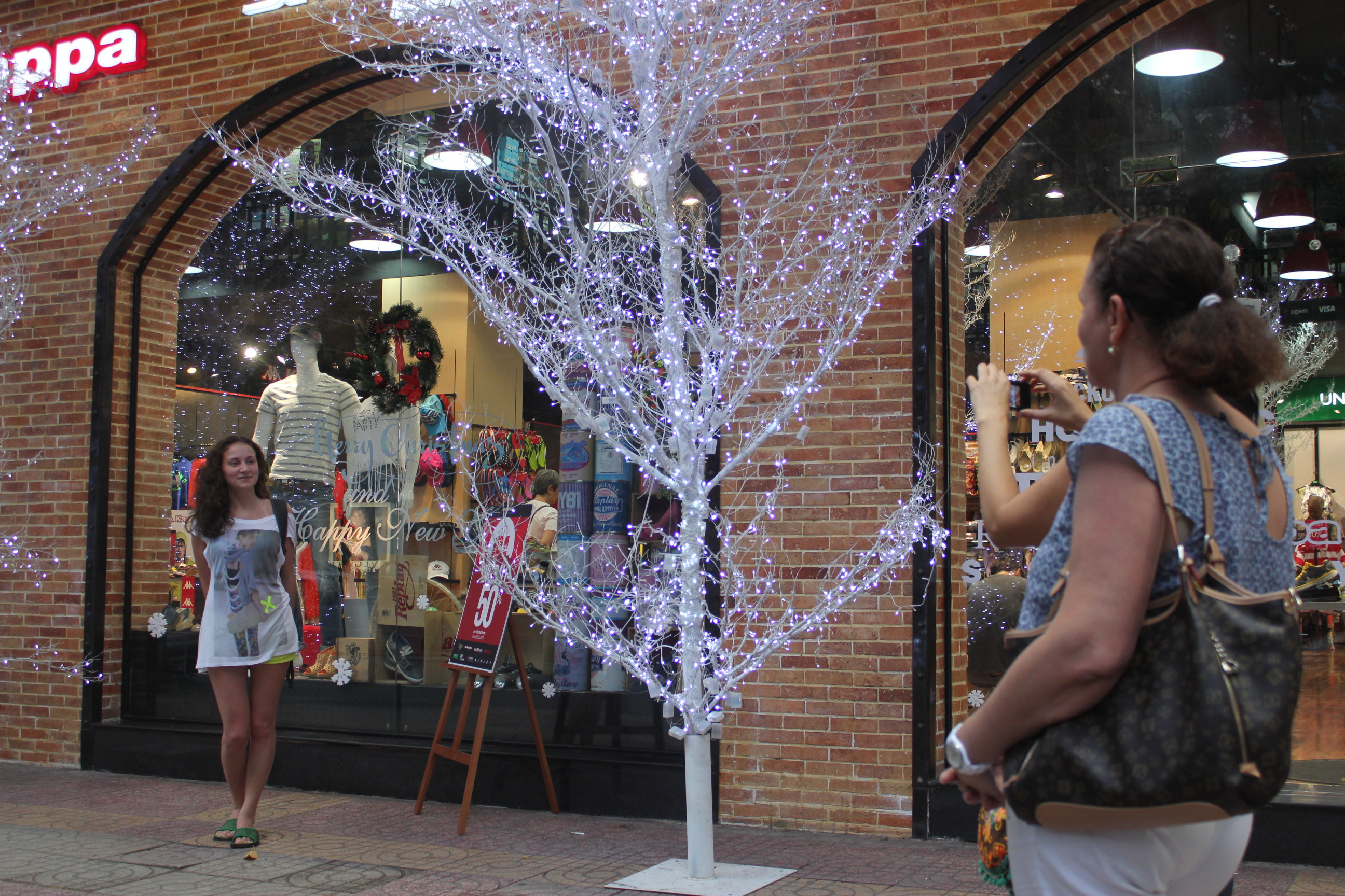 TP.HCM, Sài Gòn, Noel, lễ giáng sinh, Thương Xá Tax, Sài Gòn Centre