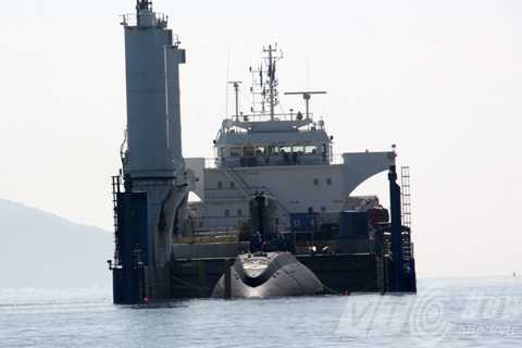 Kilo Hà Nội, tàu ngầm, Cam Ranh, Việt Nam, hải quân, hải trình