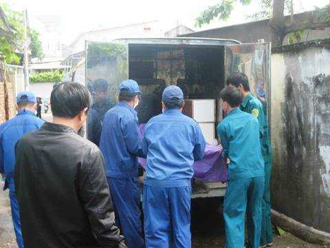 TP.HCM, quận 9, phòng trọ, chết, phá cửa, người dân, tử thi, thi thể bốc mùi