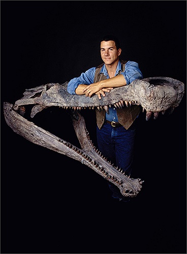 Với chiều dài khủng khiếp như vậy, cá sấu Purussaurus dài bằng một toa tàu, nặng cả chục tấn.