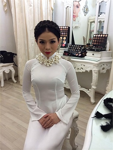 Lệ Quyên chuẩn bị cho liveshow sắp tới.