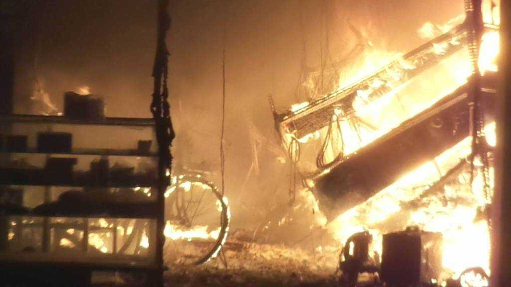 Bình Dương, cháy, mẹ con, tử vong, ki ốt, kinh doanh, xe đạp, bất lực