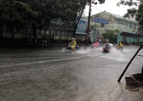 miền Trung, lũ, mưa lớn, ngập, chia cắt, Đà Nẵng.
