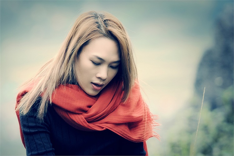 Sau MV Em phải làm sao được khán giả đón nhận nồng nhiệt, Mỹ Tâm vừa tung ra Gởi tình yêu của em. 