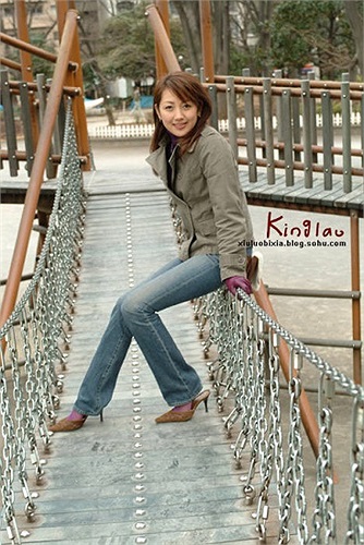 Cô tốt nghiệp Đại học Quốc gia Ohio của Mỹ