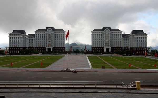  Trụ sở làm việc của Tỉnh ủy, HĐND, UBND và các sở ban ngành tỉnh Lai Châu. Ảnh: Thông Thiện