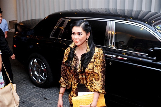 Sau buổi xuất hiện gây xôn xao, nữ diễn viên Vị đắng tình yêu hiển nhiên dẫn đầu danh sách mỹ nhân mặc xấu của tháng.