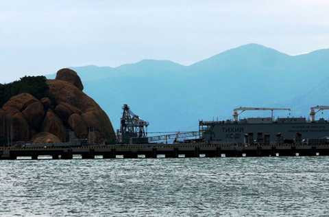 tàu ngầm, Kilo, Hà Nội, Cam Ranh, quân cảng, Rolldock Sea