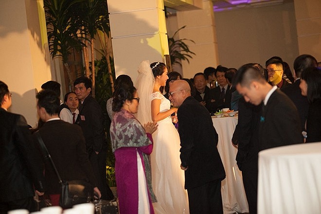 Sau đám cưới Lan cũng sẽ chia sẻ một số hình ảnh trên trang FB.