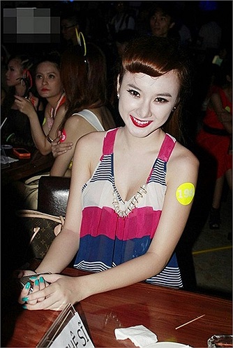 Và còn có chút xấu xí với tạo hình bóng nhẫy. 