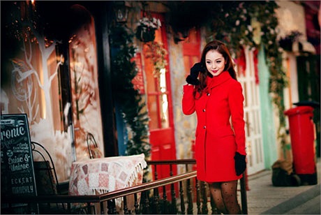 Ấm áp và ngập tràn không khí giáng sinh là những hình ảnh trong bộ ảnh của Jennifer Phạm.