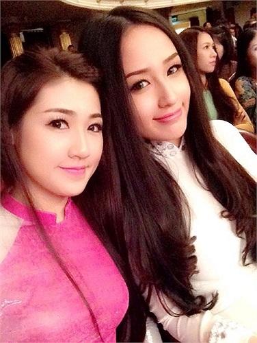 Tú Anh và Mai Phương Thúy đọ nhan sắc.