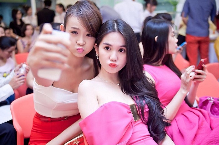 Ngọc Trinh mang chính thương hiệu bản thân ra để kinh doanh.