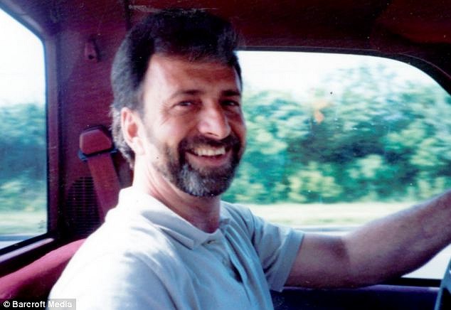 Trước năm 2003, ông Fritts trông rất mạnh khỏe, đẹp trai.