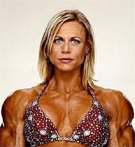 Người đẹp và cơ bắp